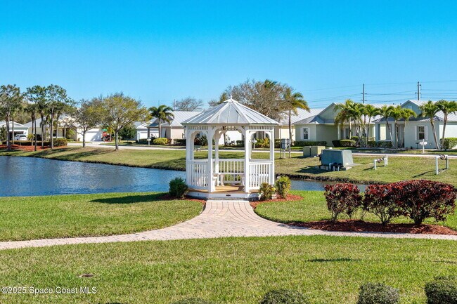 Building Photo - 3720 Alamanda Key Dr