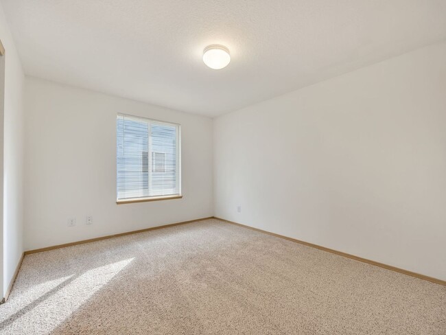 Building Photo - 1525 7th St