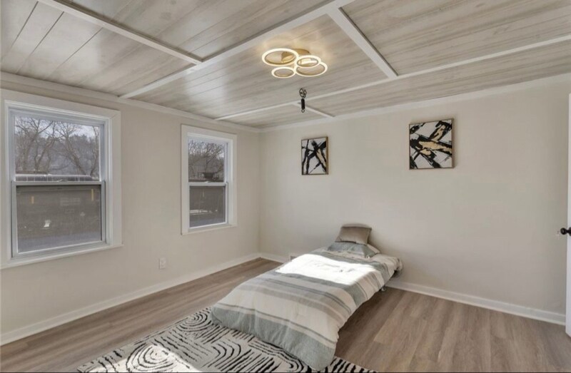 Building Photo - 407 Short Canal St