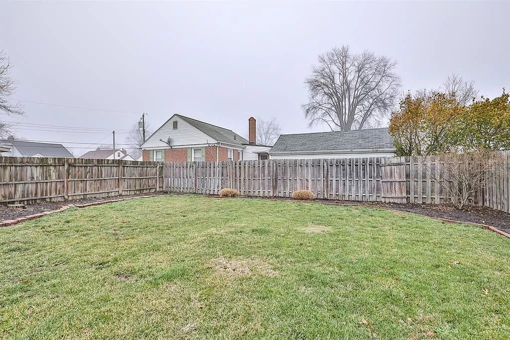 Building Photo - 4004 Matson Ave