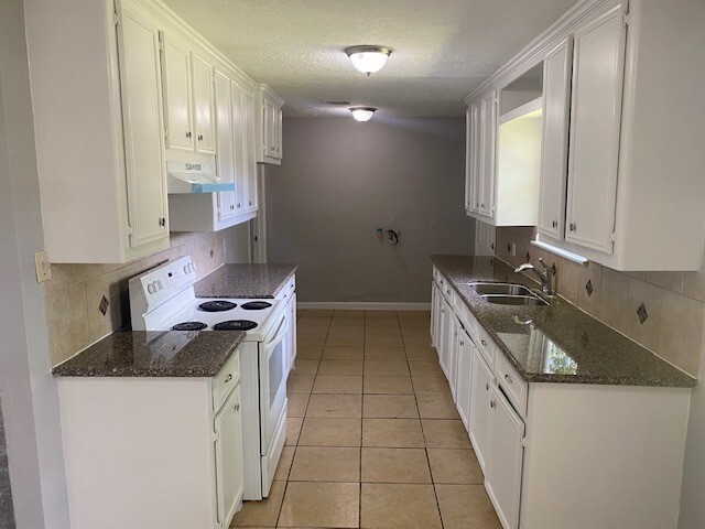 Building Photo - 2503 Marshall St