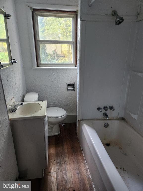 Building Photo - 248 W Fairview St