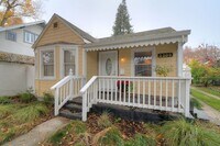 Building Photo - 2209 D St