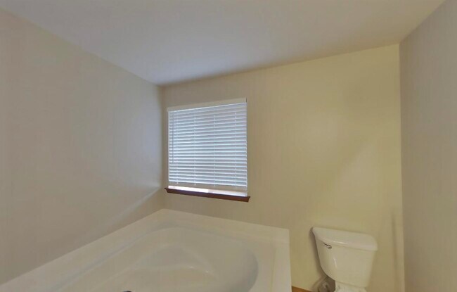 Building Photo - Beautiful Home Ready For Rent!