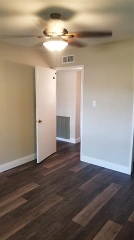 Building Photo - 909 Rolling Ridge Dr