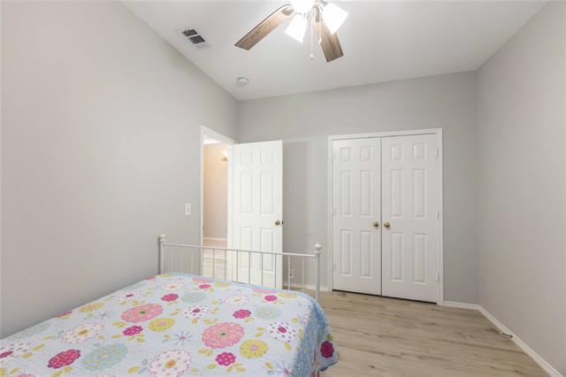 Building Photo - 2405 Pinehurst Ct