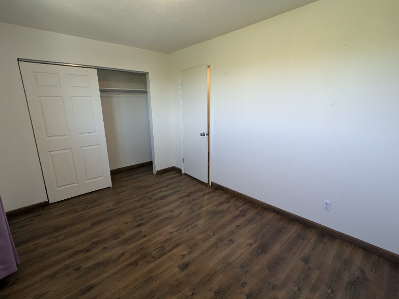 Building Photo - 341 E 2700 N