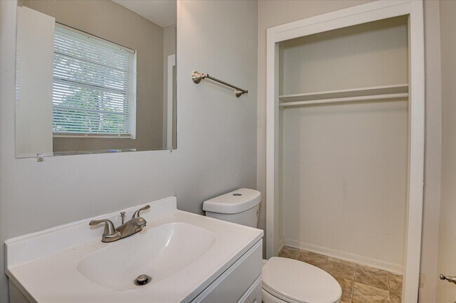 Building Photo - 3608 Alene Cir