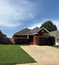 Building Photo - 143 Ridgeview Dr