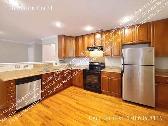 Building Photo - 128 Brook Cir SE