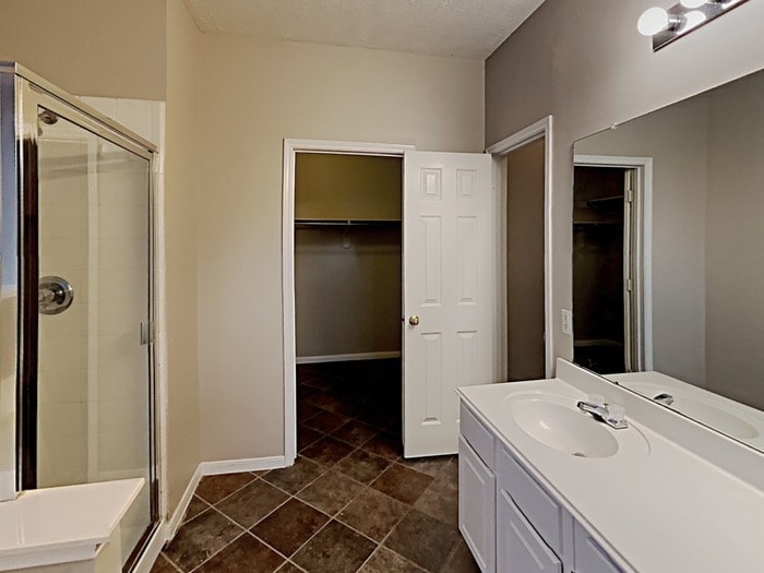 Building Photo - 17127 Valley Palms Dr