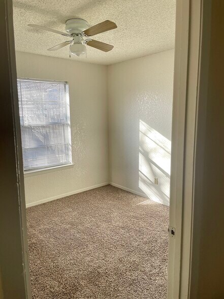 Bedroom 2 - 8335 Clifford St