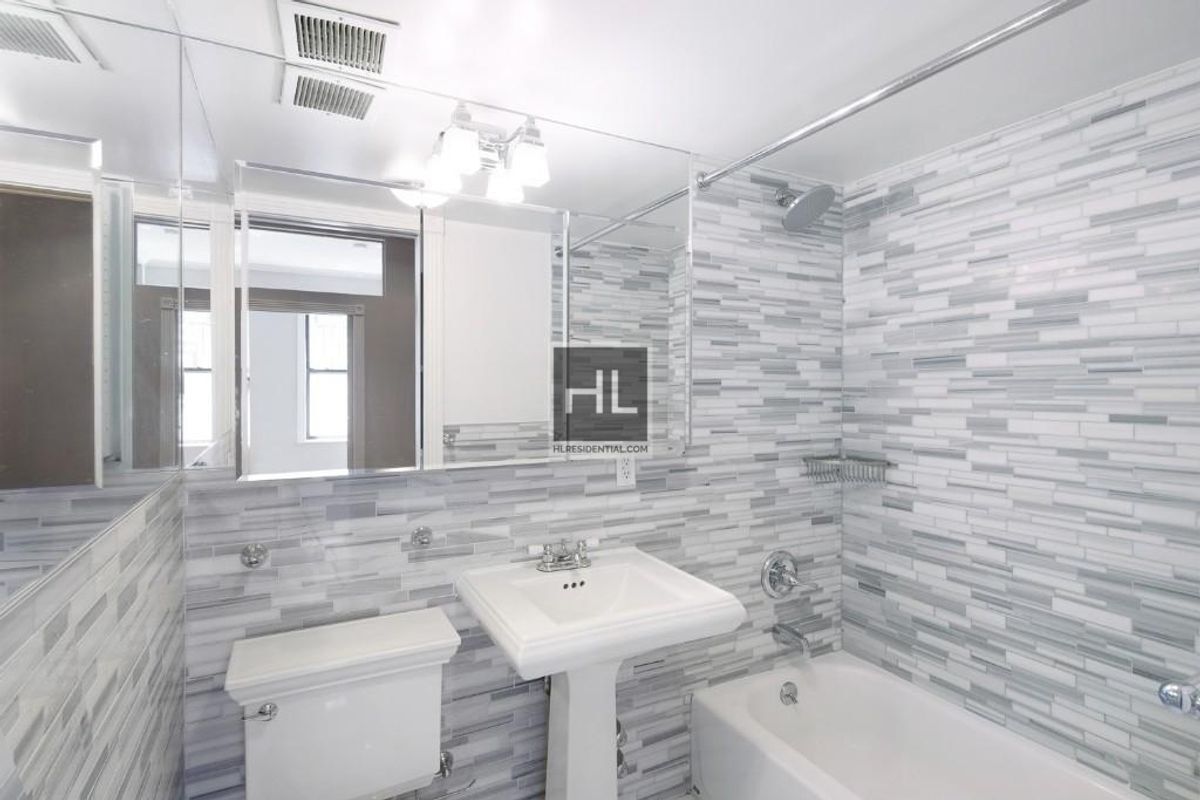 Building Photo - West 97th Street