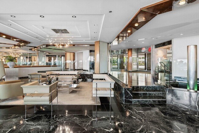 Building Photo - 1500 S Ocean Blvd