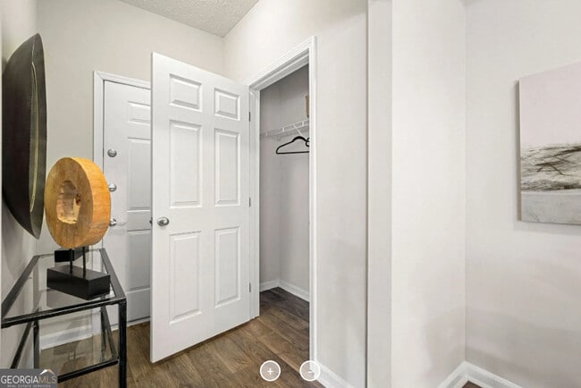 Building Photo - 7150 Peachtree Dunwoody Rd NE