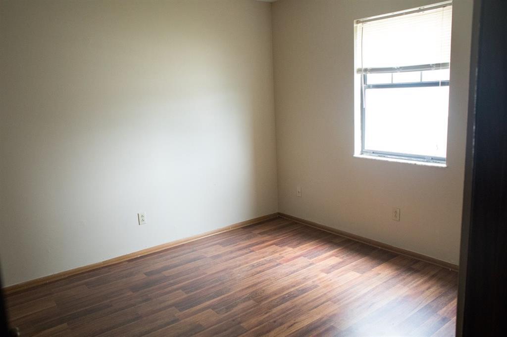 Building Photo - 2407 Collis Ave