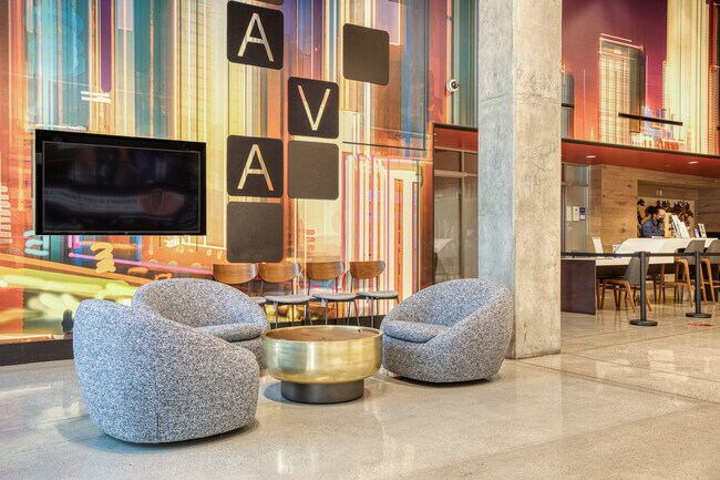 Building Photo - 200 S Los Angeles St