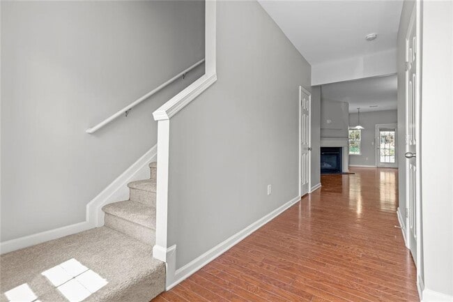 Building Photo - 5612 Moresby Ct