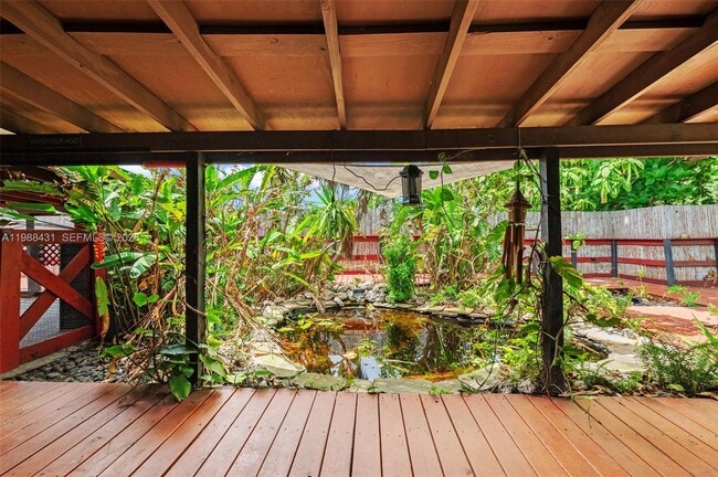 Building Photo - 7245 S Waterway Dr