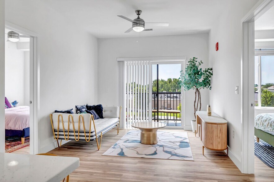 Interior Photo - The Oasis