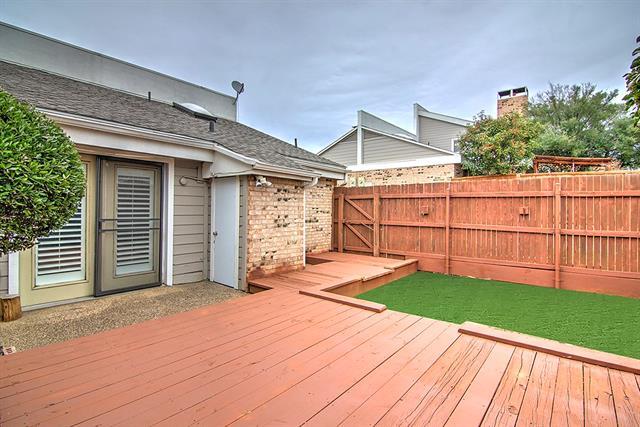 Building Photo - 2106 Willowgate Ln
