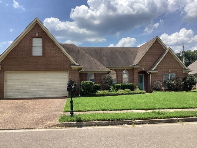 Building Photo - 1449 Albon Dr