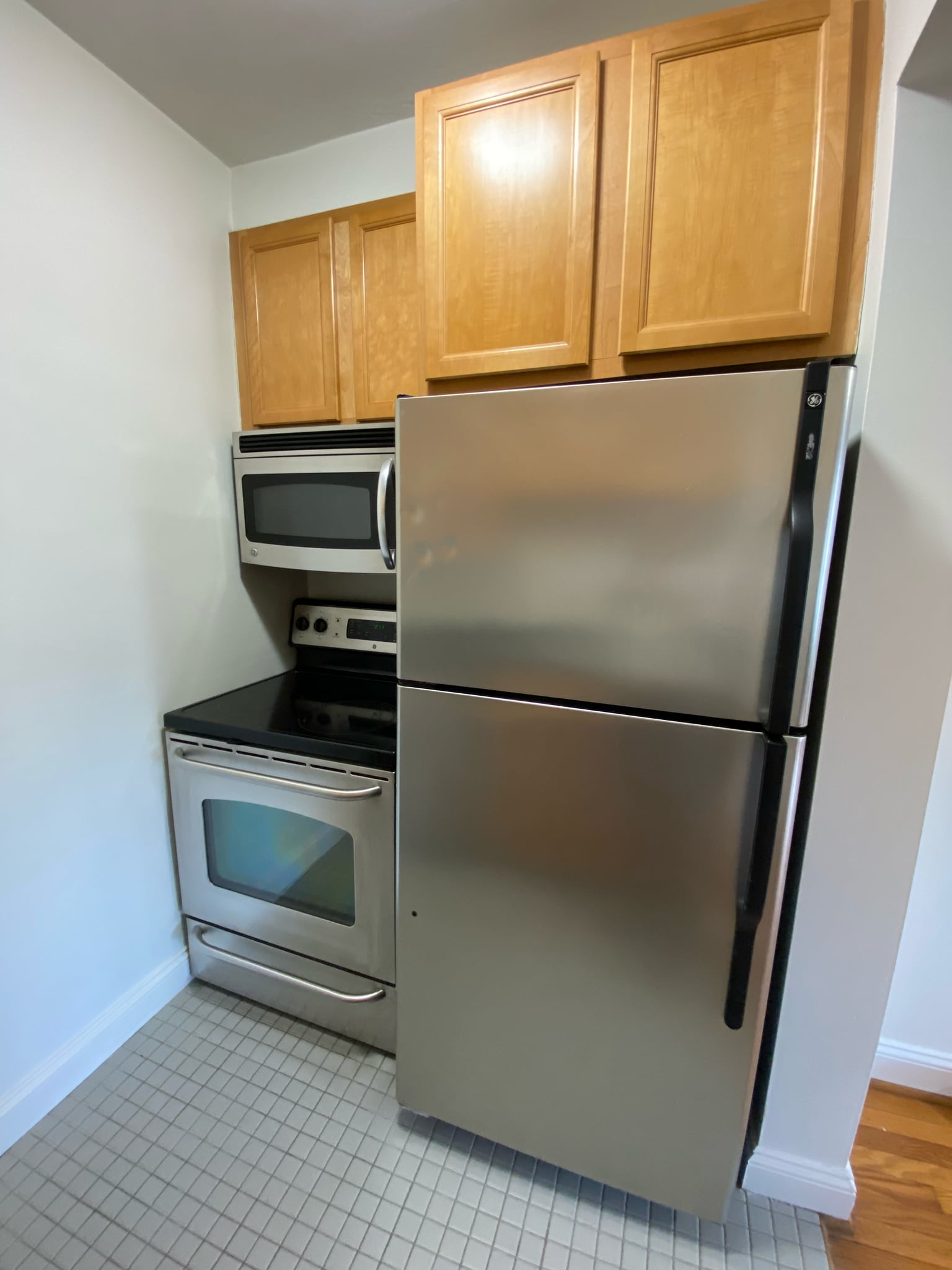 Building Photo - 15 E Kirby St