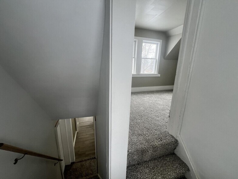Building Photo - 1507 Tyler St