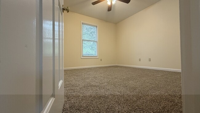 Building Photo - 317 Cedar Ridge Rd