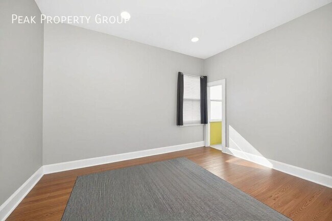 Building Photo - 2431 Ohio Ave