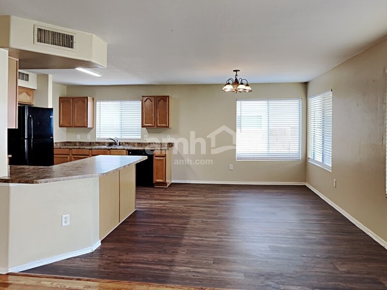 Building Photo - 13440 W Rhine Ln