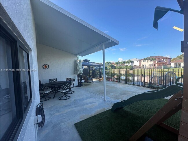 Building Photo - 21102 SW 92nd Ct