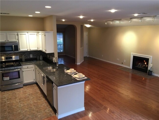 Building Photo - 1216 Brashear Ln