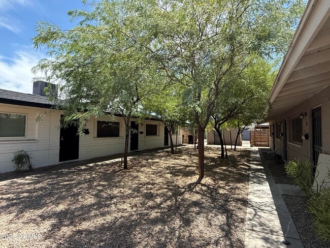 Primary Photo - 1625 W Fillmore St