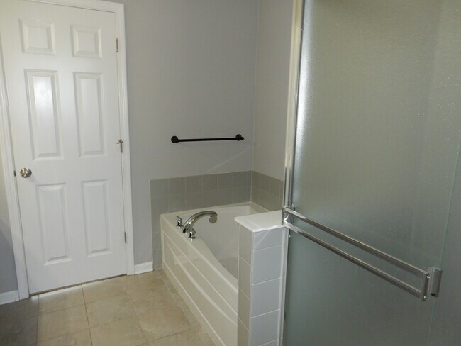 Building Photo - 2915 Church Rd