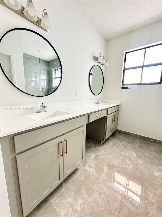 Building Photo - 1831 SW 145th Ave