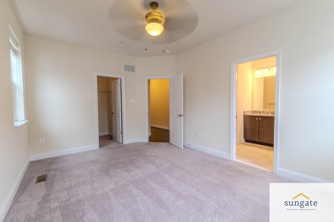 Building Photo - 5757 Richards Valley Rd