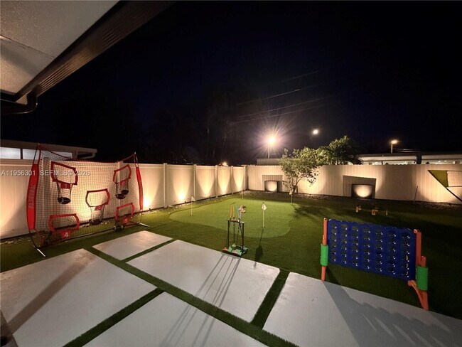 Building Photo - 2340 SW 42nd Way