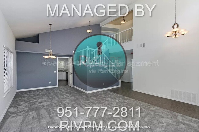 Building Photo - 549 Bruin Dr