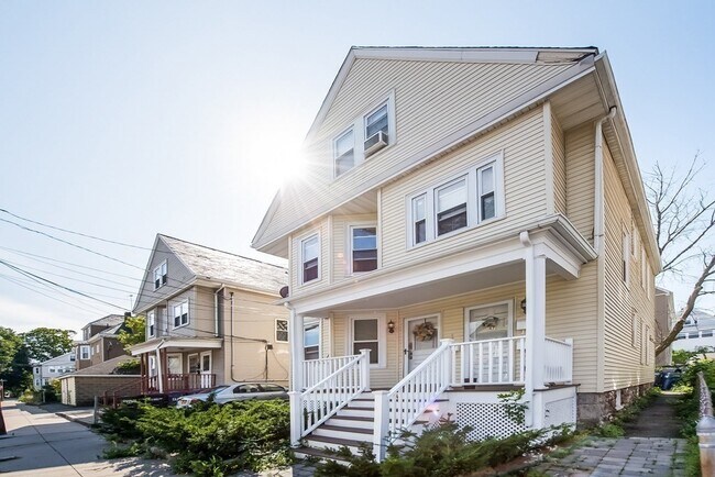 Primary Photo - 47 Gardena St