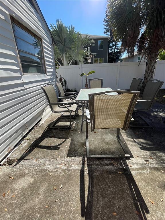 Building Photo - 3016 W Meadow St