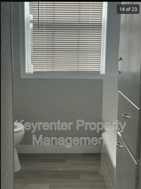Building Photo - 803 E Wall St