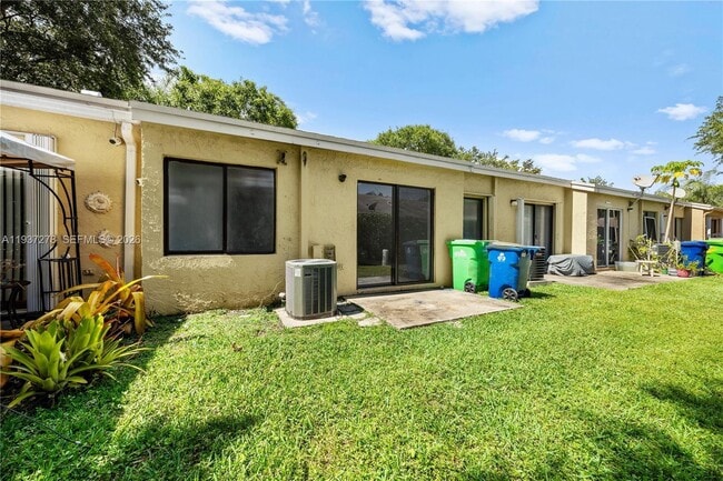 Building Photo - 3639 NW 83rd Ln