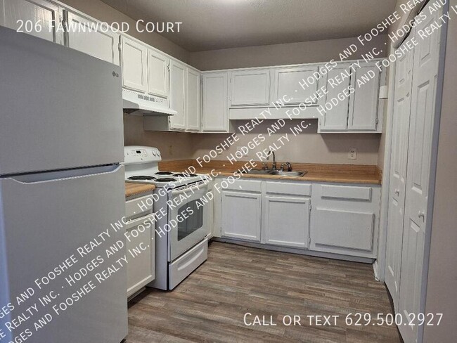 Building Photo - 206 Fawnwood Ct