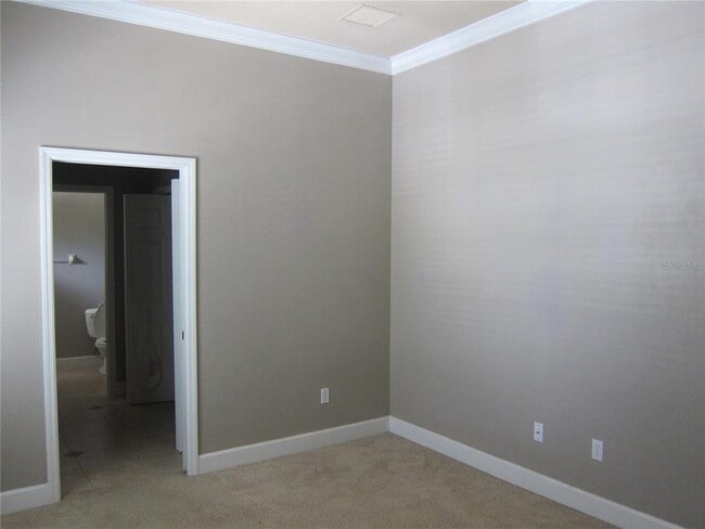 Building Photo - 5213 SW 91st Dr