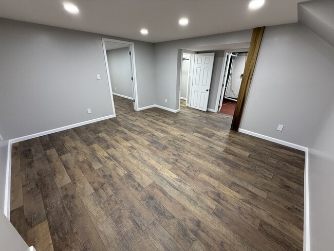 Building Photo - 3250 3rd Ave S