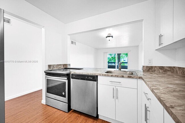 Building Photo - 7720 Camino Real