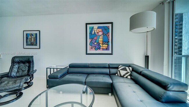 Building Photo - 55 SE 6th St