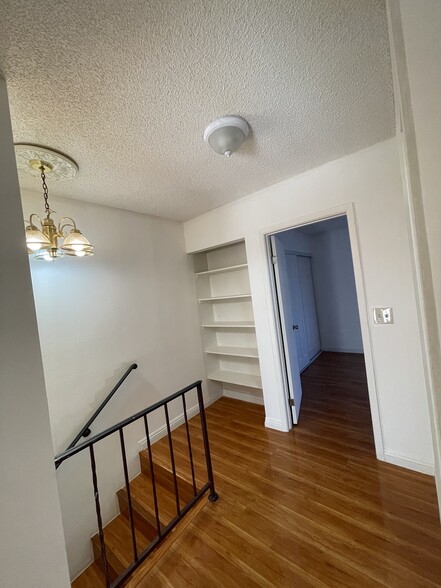 Building Photo - 6021 Vegas Dr
