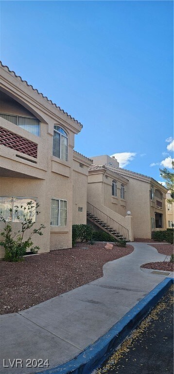 Building Photo - 7400 W Flamingo Rd